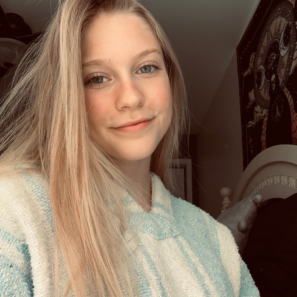 Meet your Posher, Emily